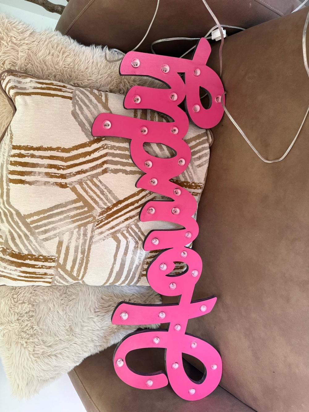 Pink 'Howdy' Light-Up Wall Sign - Home Wall Decor